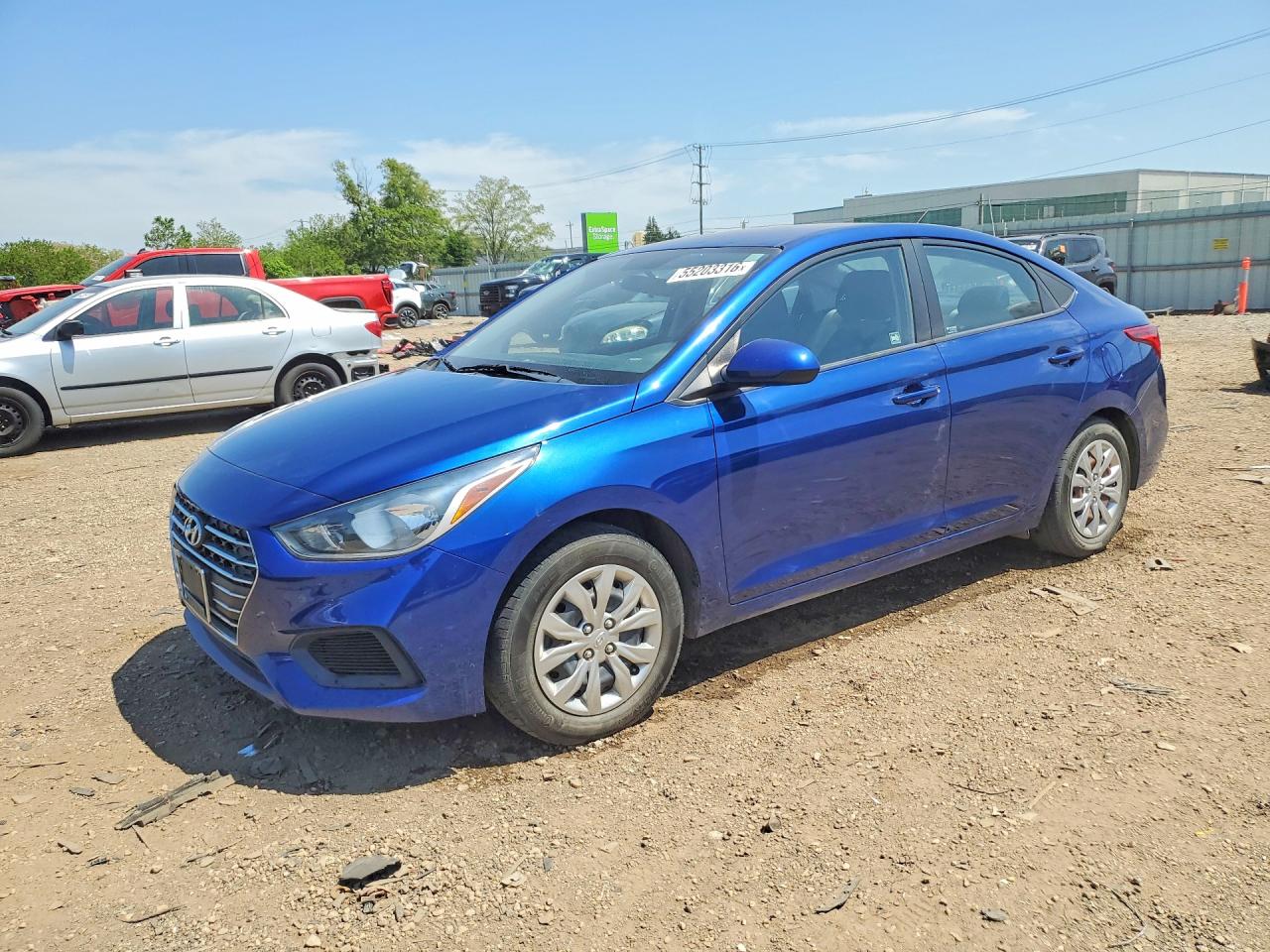 Salvage Hyundai ACCENT Image