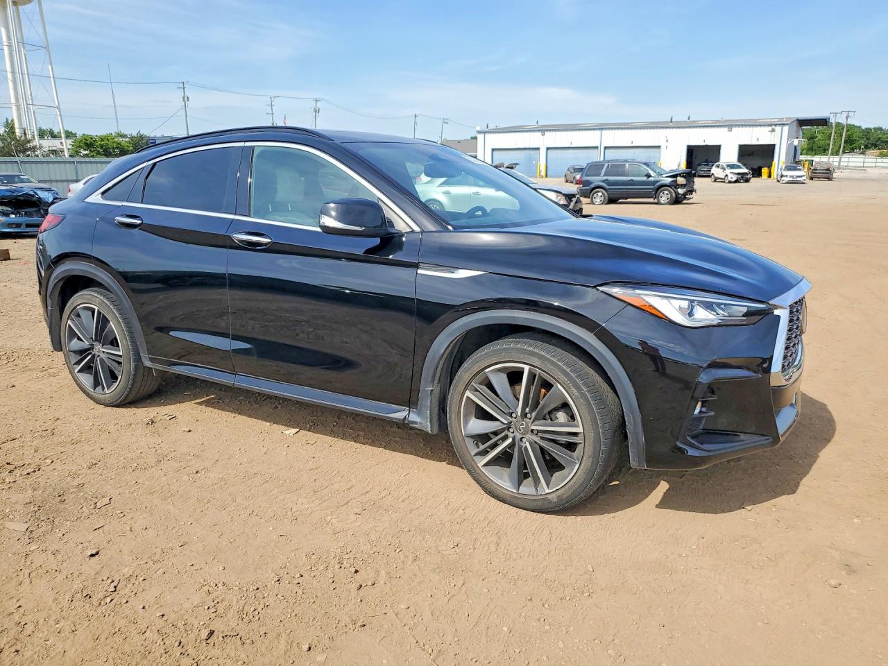 INFINITI Qx Luxe