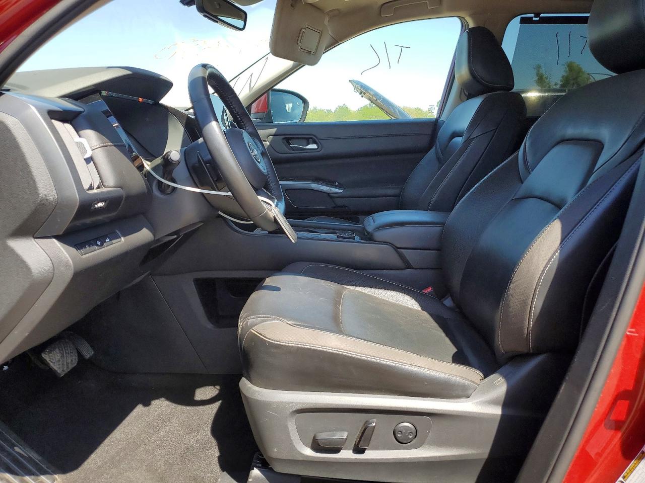 Nissan Pathfinder Sl