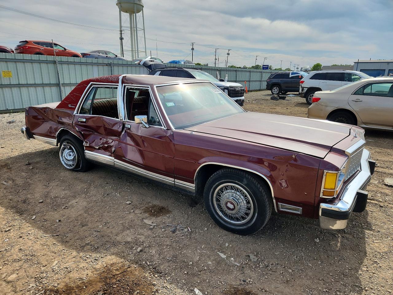 Ford LTD Crown Victoria