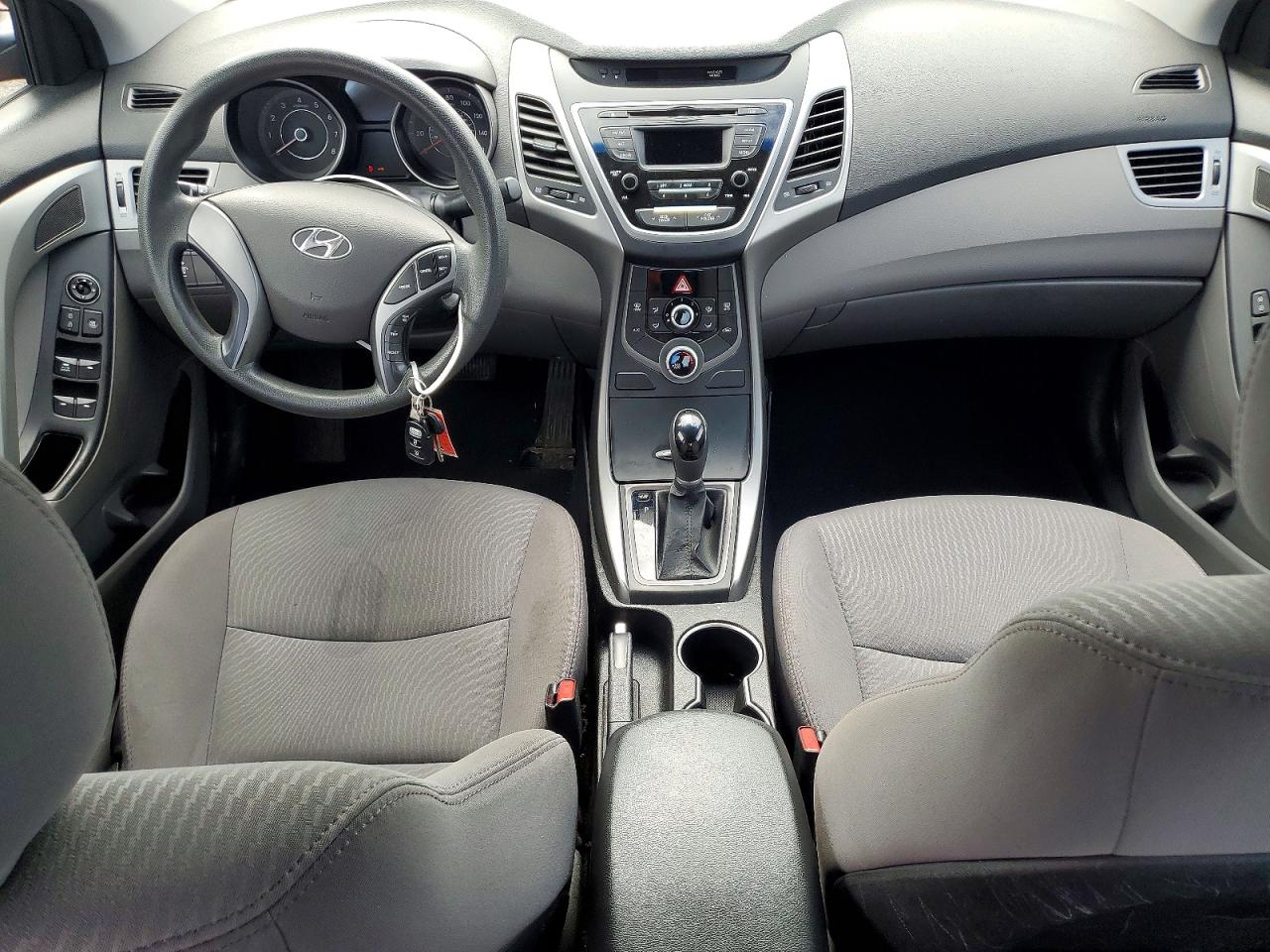 Hyundai ELANTRA Se