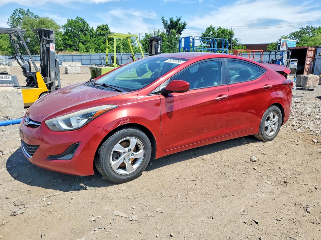 Salvage Hyundai ELANTRA Image