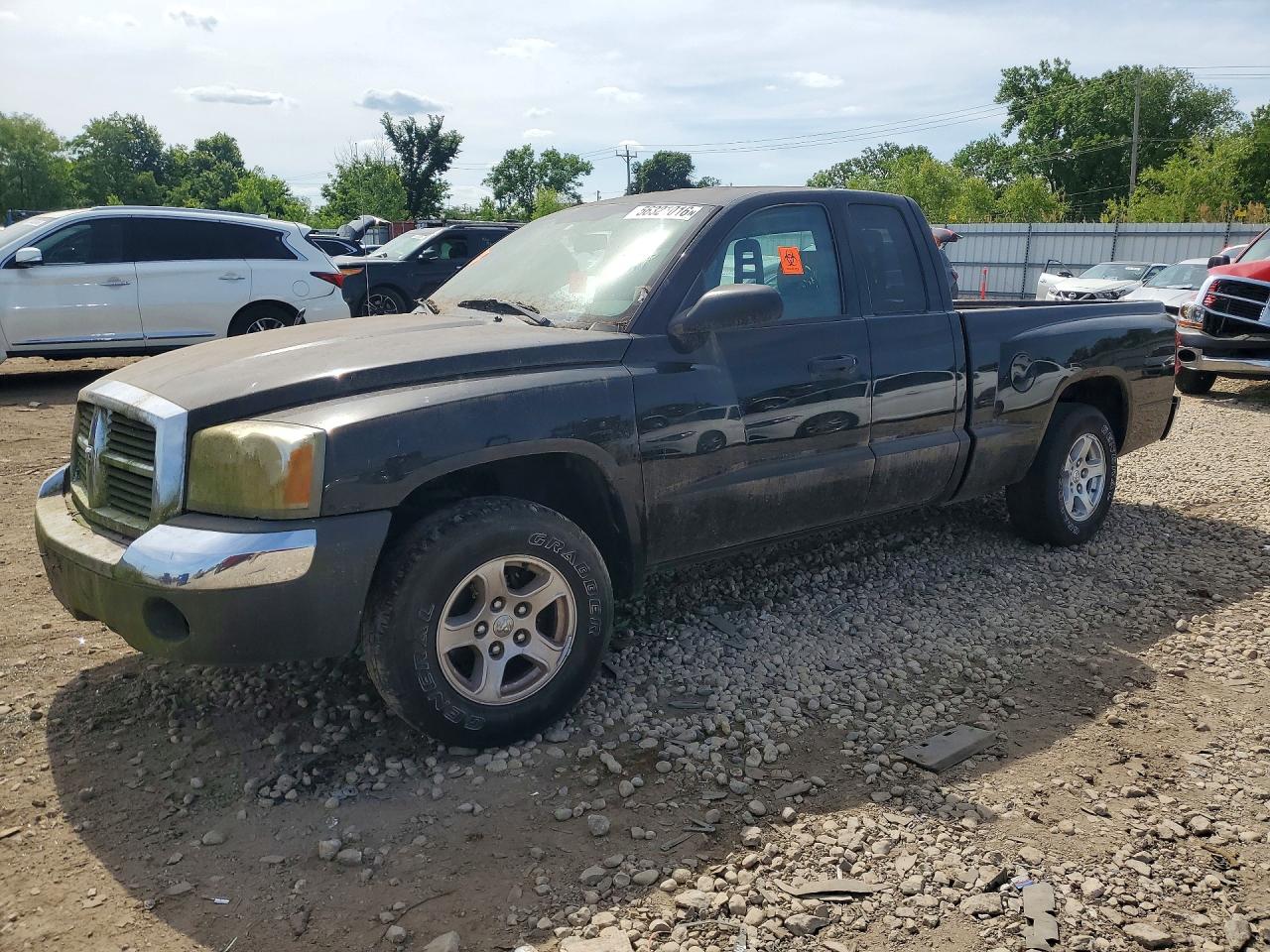 Salvage Dodge Dakota Image