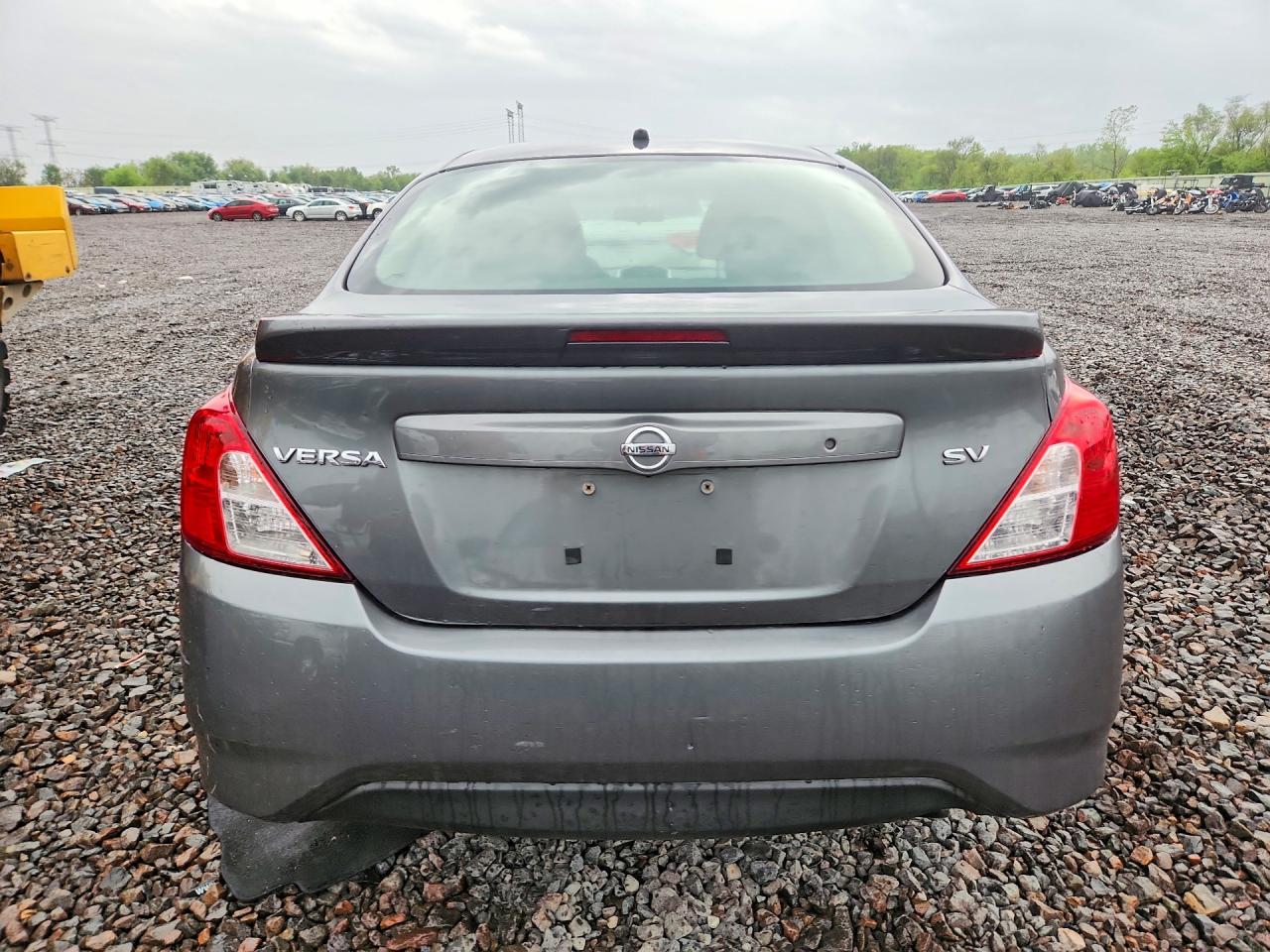 Nissan Versa Sv