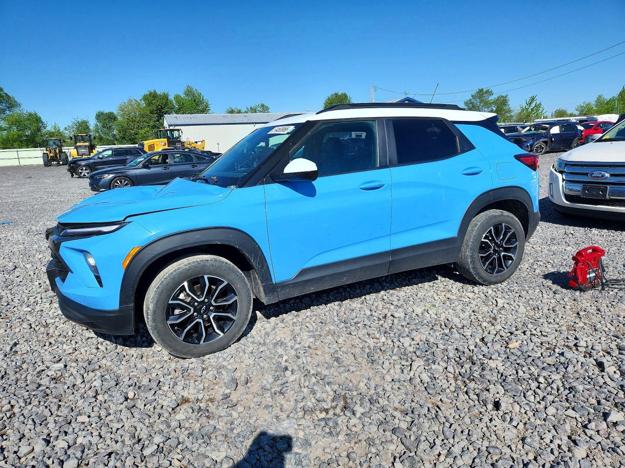 Salvage Chevrolet Trailblazer Image