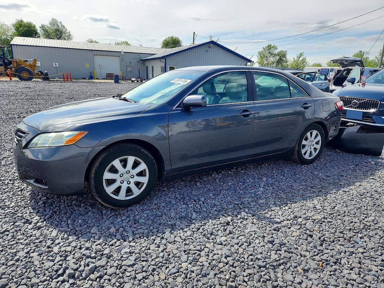 Salvage Toyota Camry Image