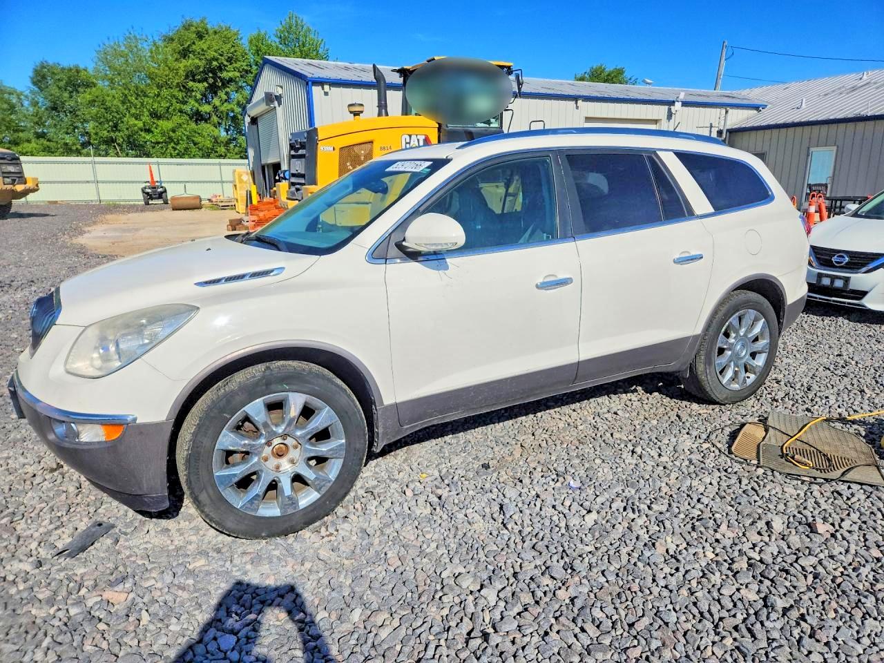 Salvage Buick Enclave Image
