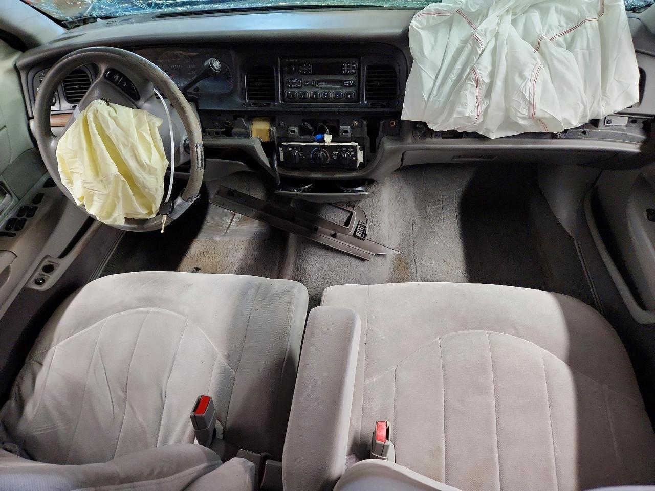 Ford Crown Vic