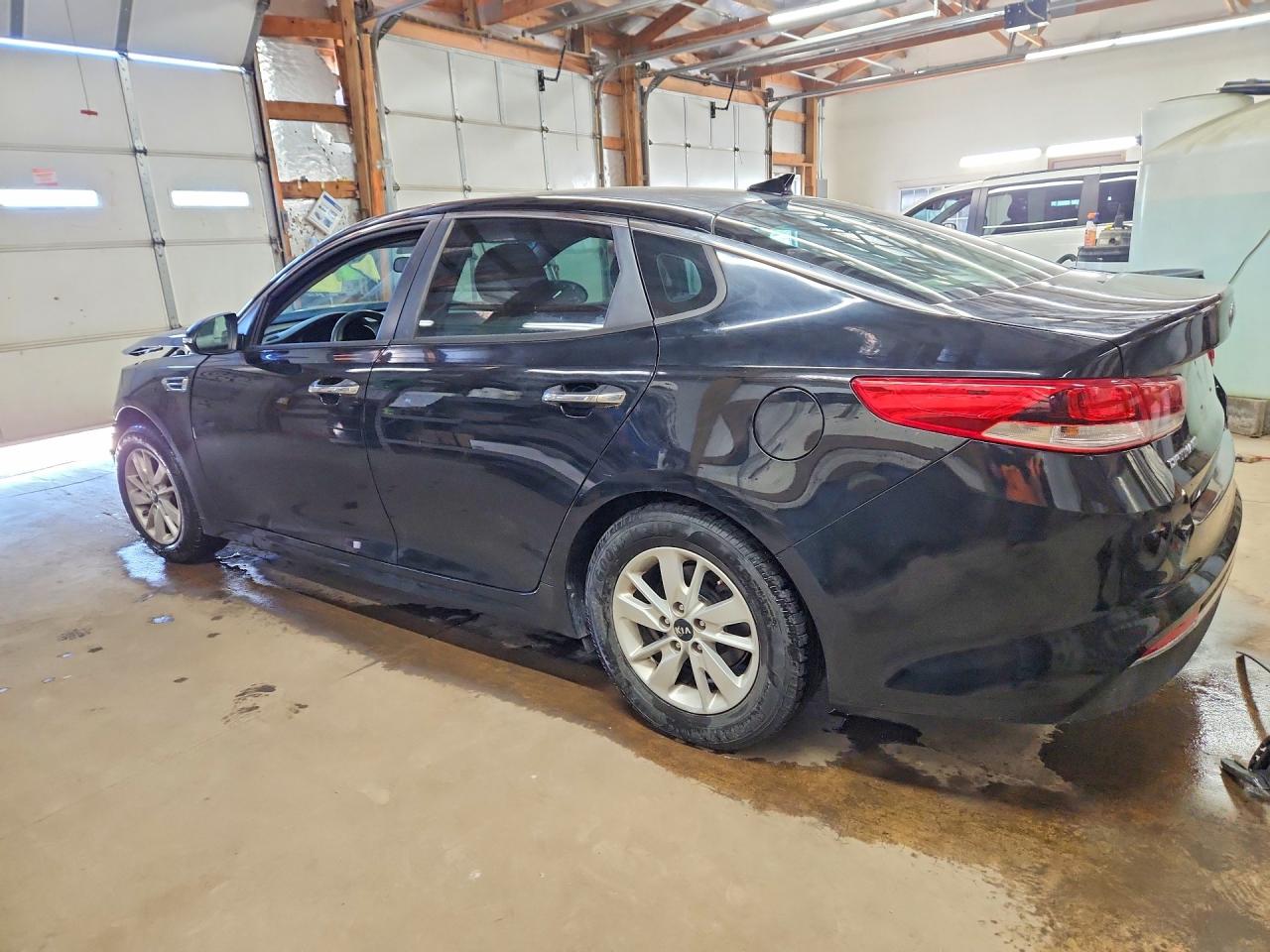 Kia Optima Lx