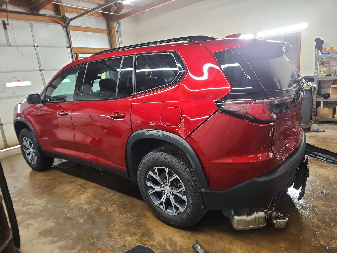 GMC Acadia At4