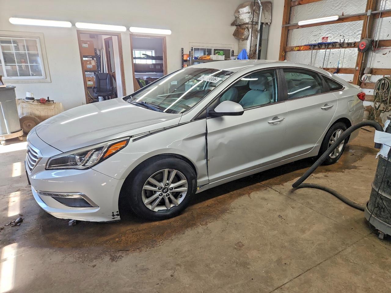 Salvage Hyundai SONATA Image