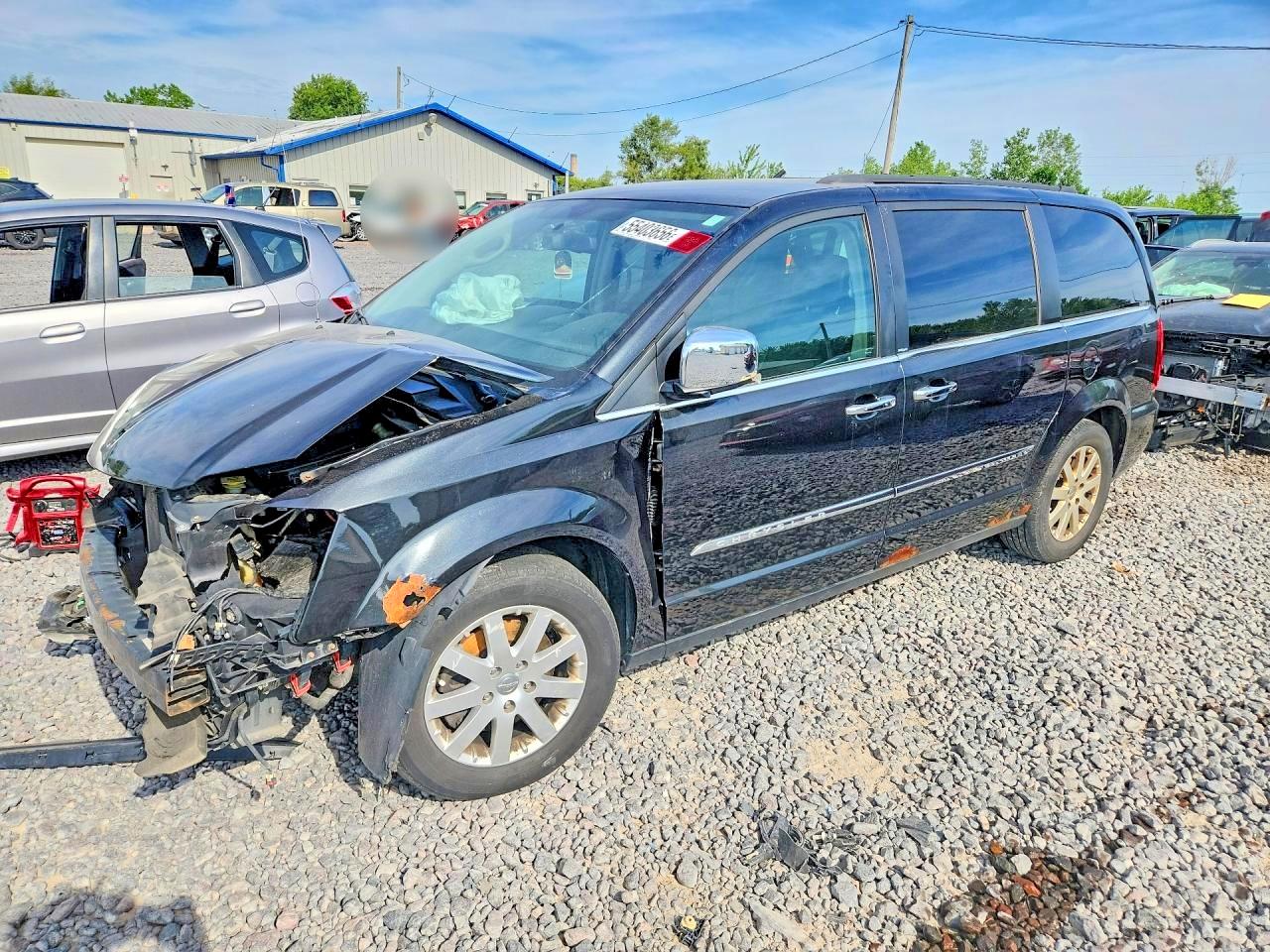 Salvage Chrysler Minivan Image