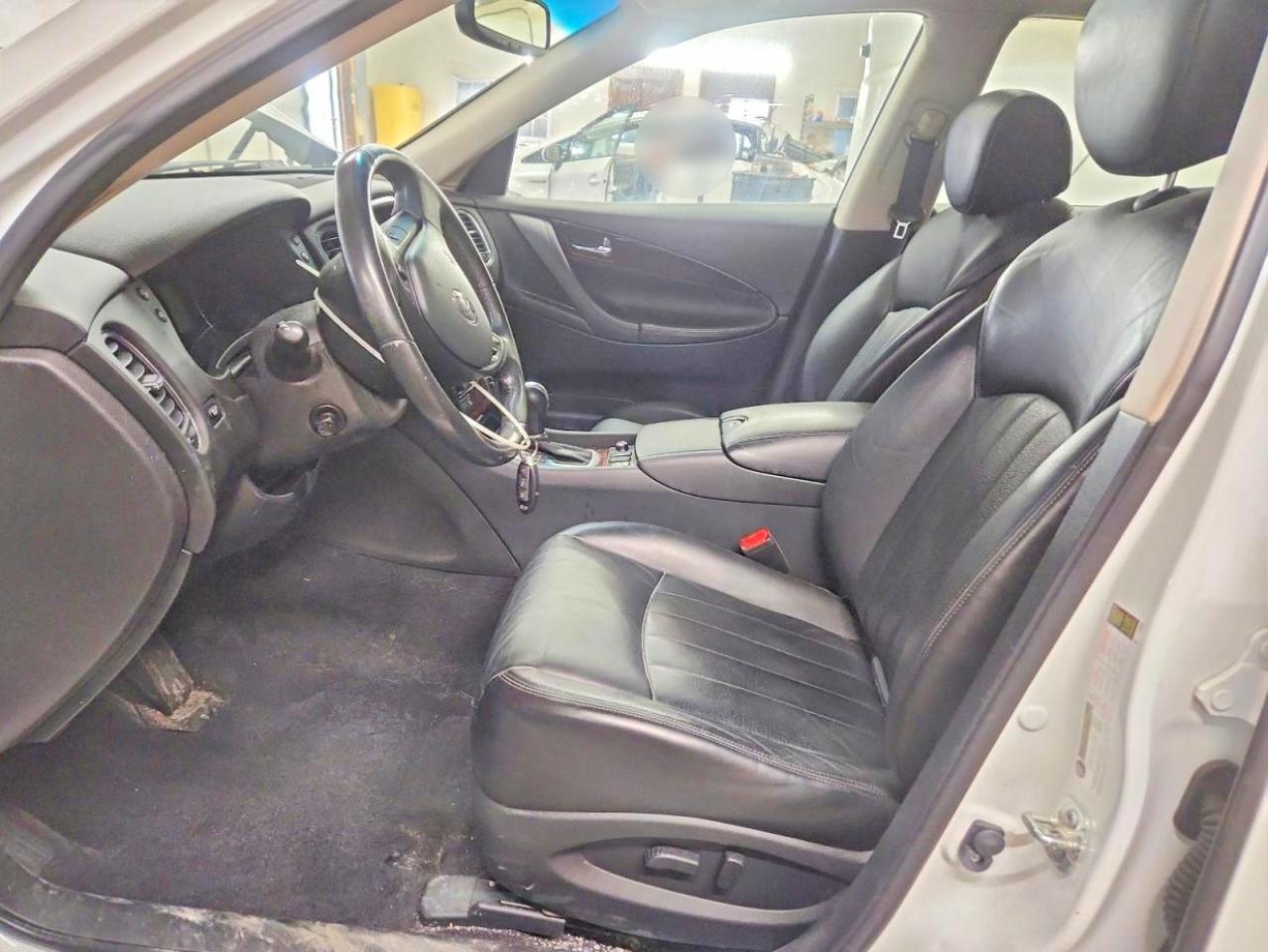 INFINITI Qx Base
