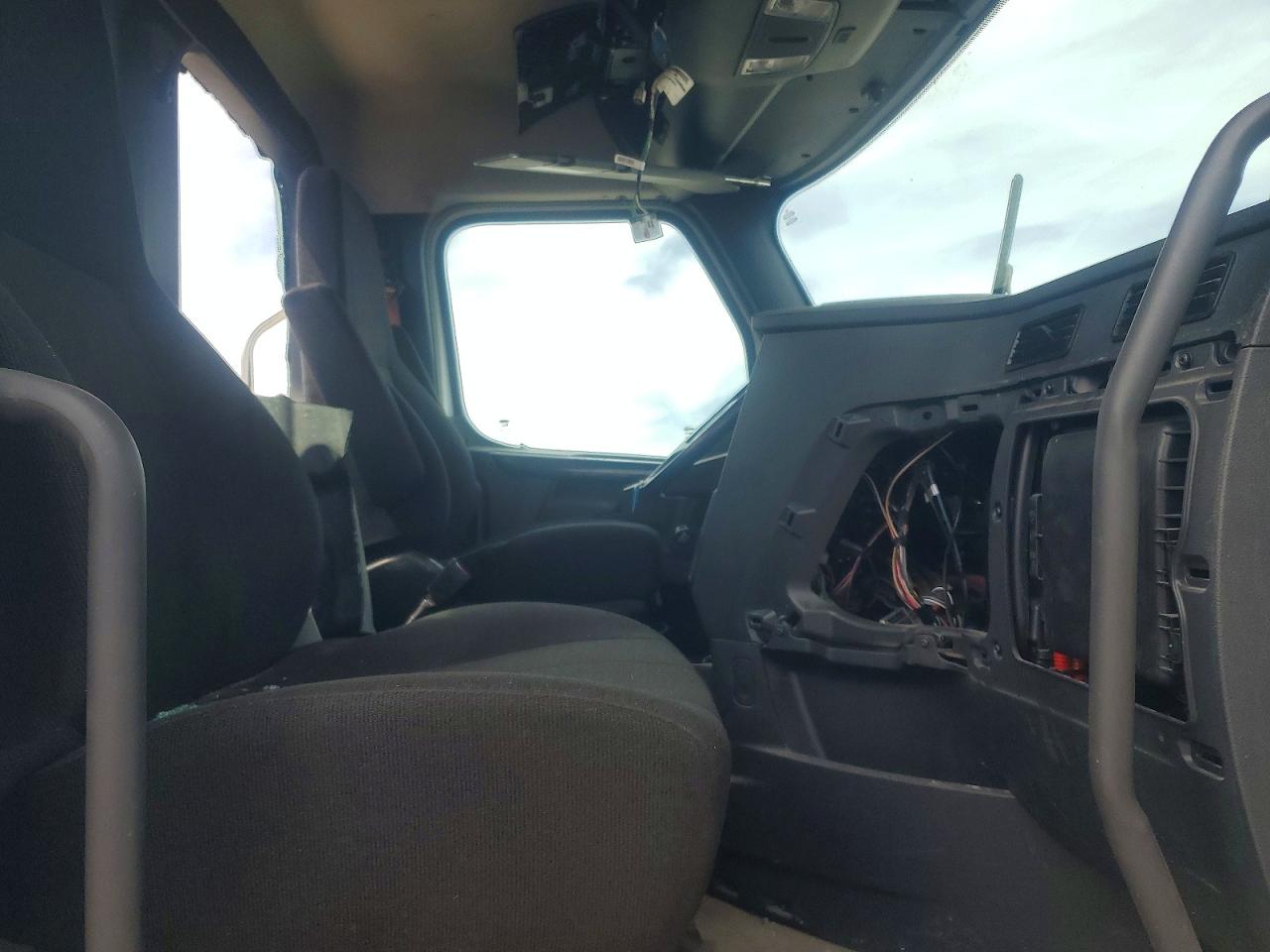 Freightliner Cascadia 126