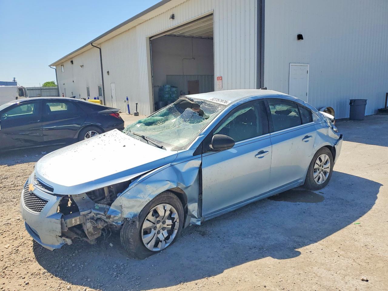 Salvage Chevrolet Cruze Image