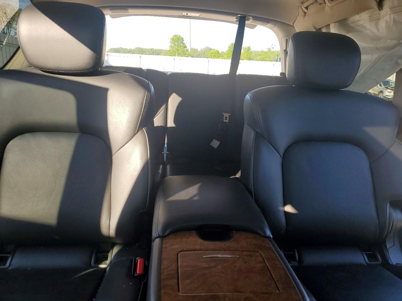 Nissan Armada Sl