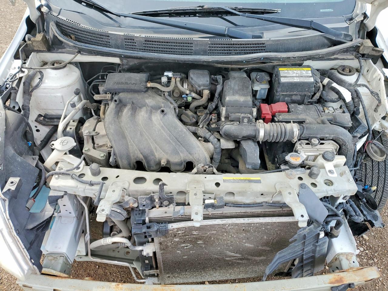 Nissan Versa 1.6 S