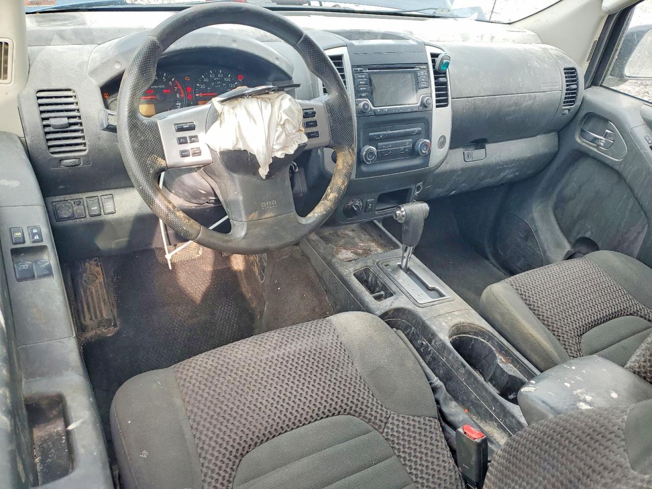 Nissan Frontier Sv V6