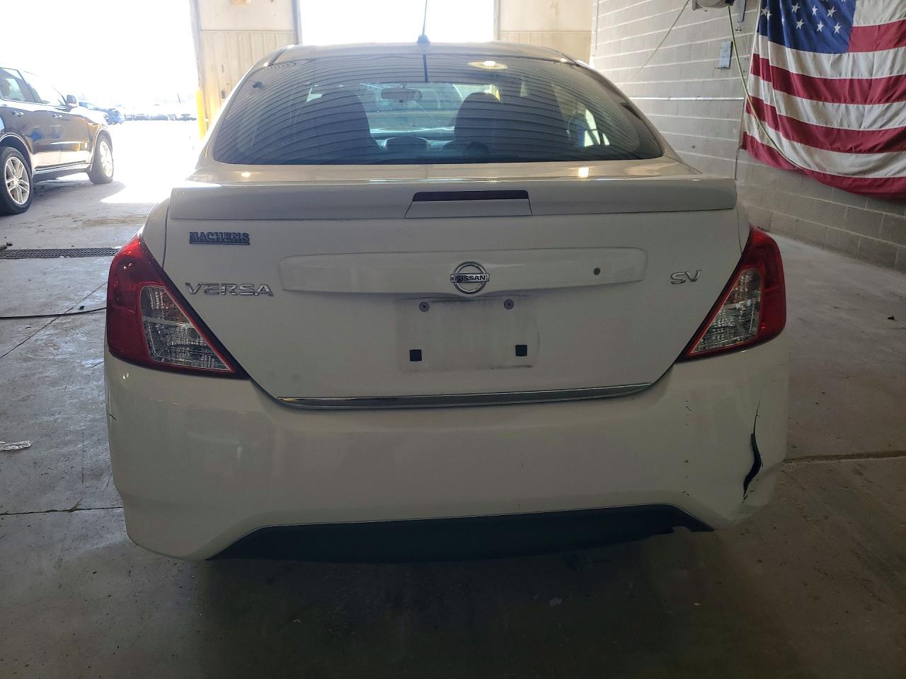 Nissan Versa 1.6 Sv