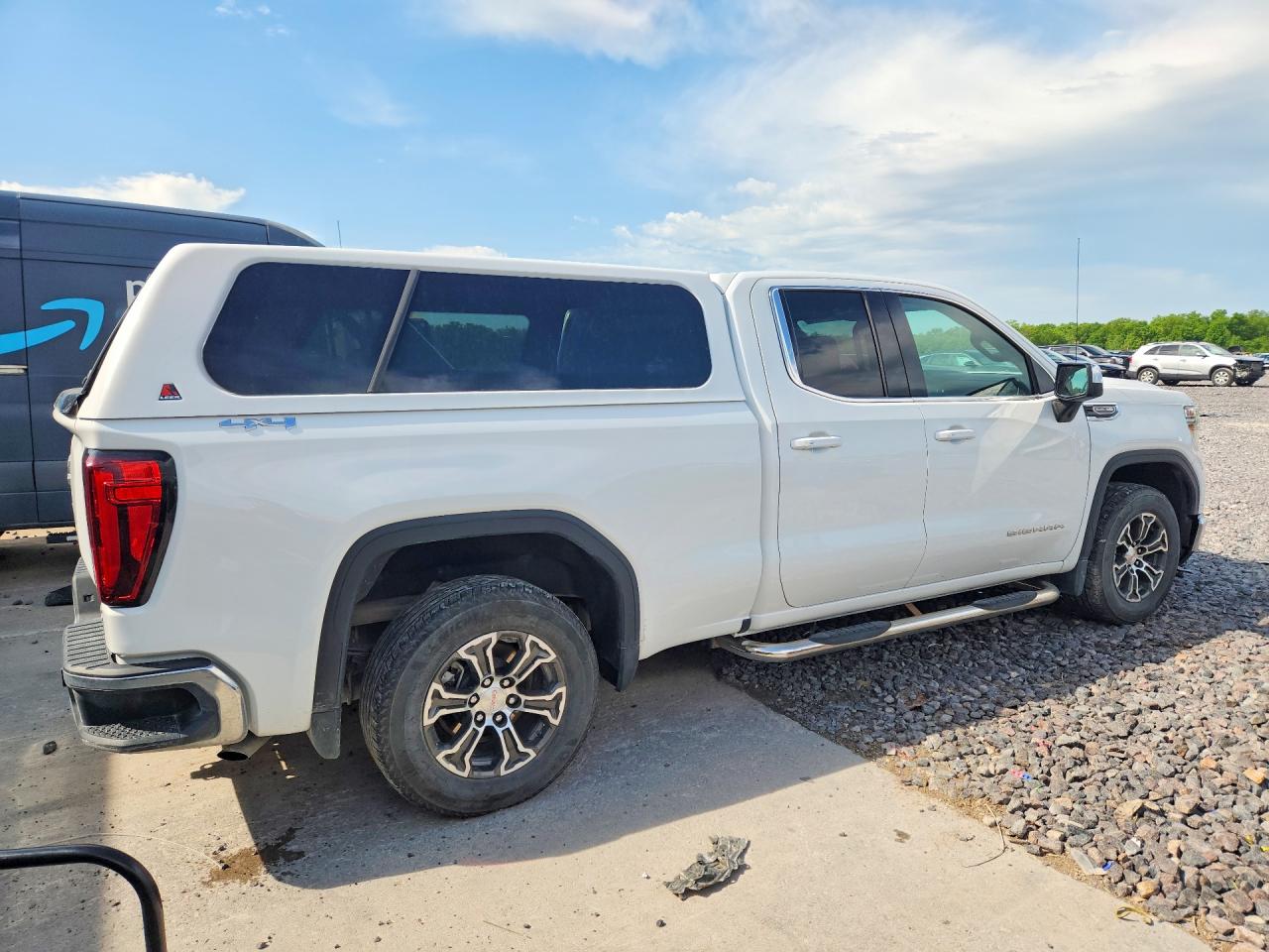 GMC Sierra