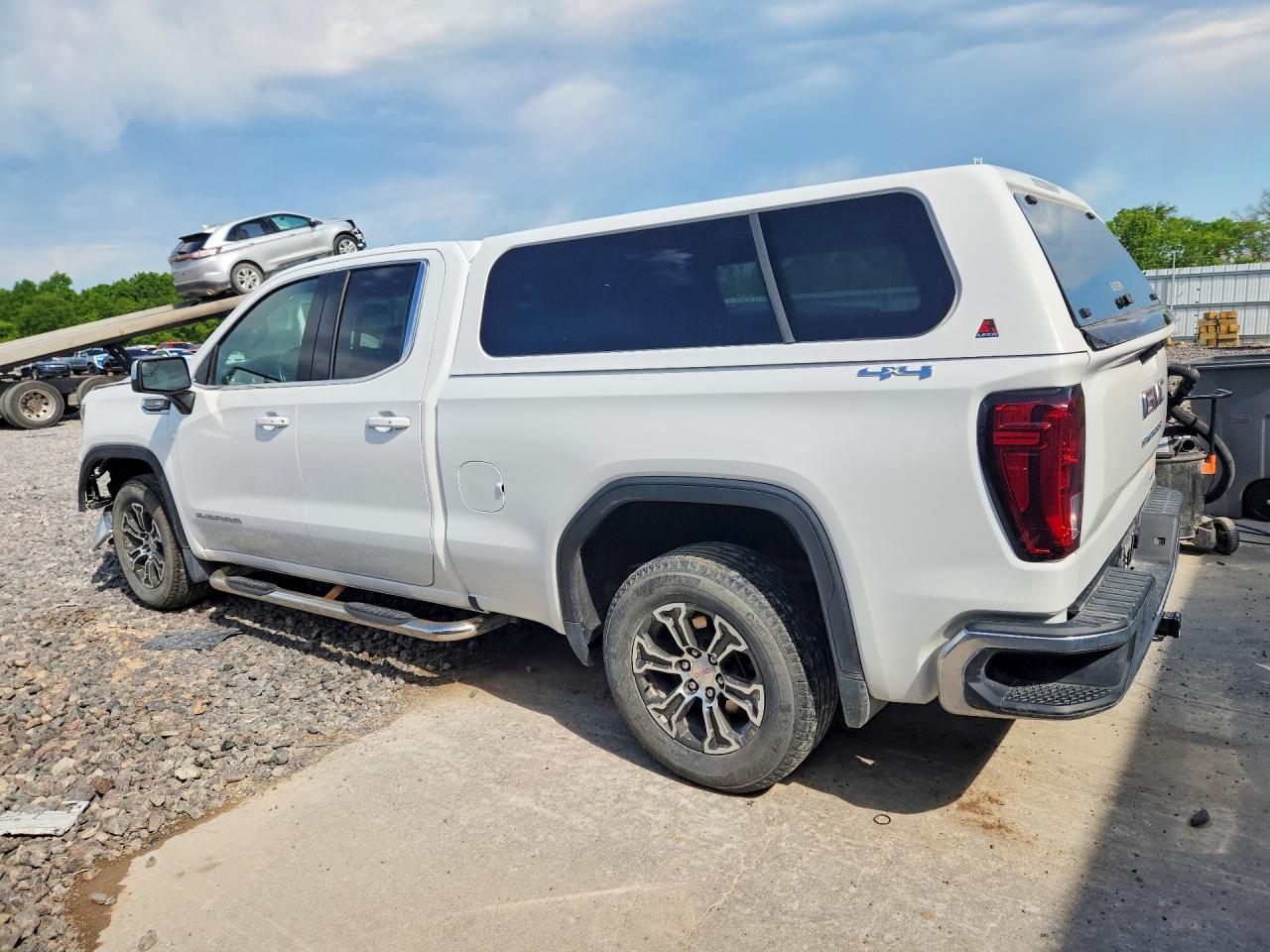 GMC Sierra