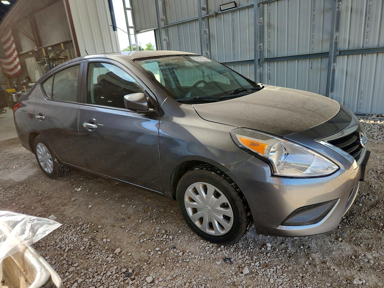 Nissan Versa Sv