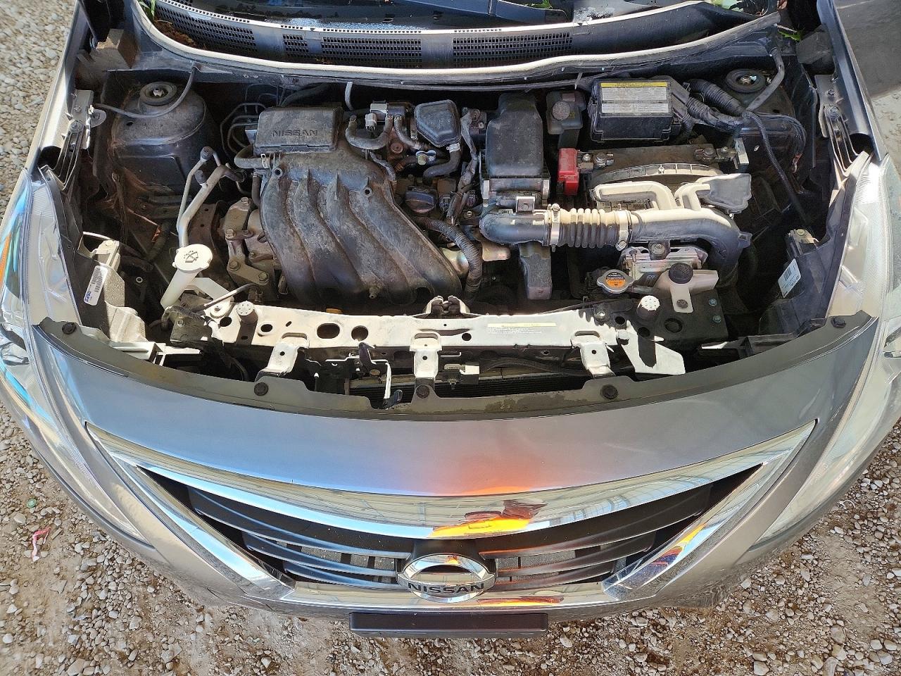 Nissan Versa Sv