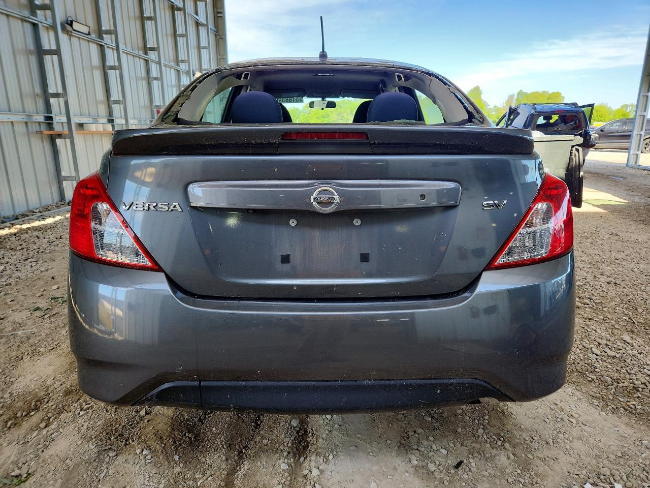 Nissan Versa Sv