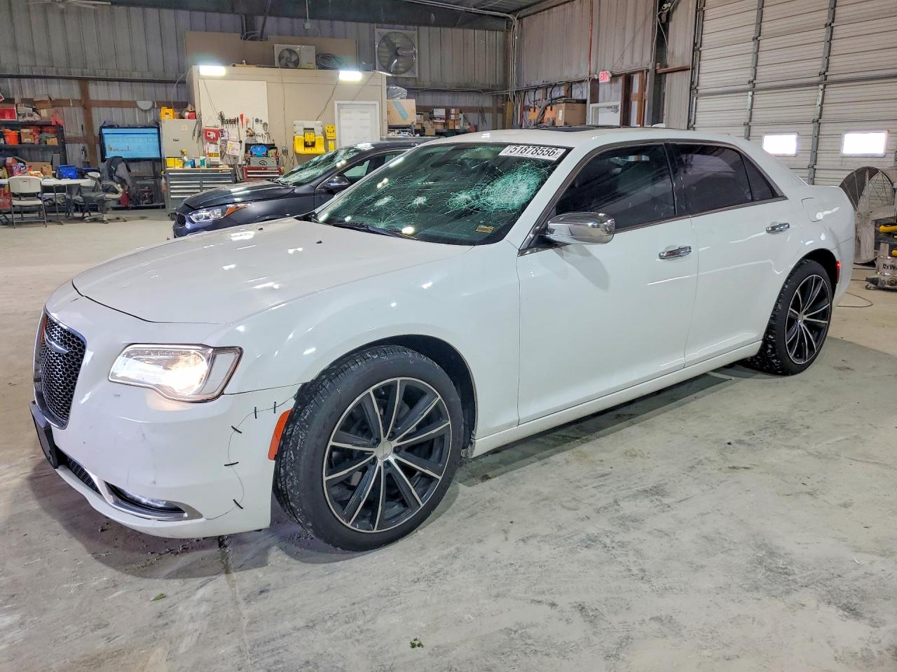 Salvage Chrysler 300 Image