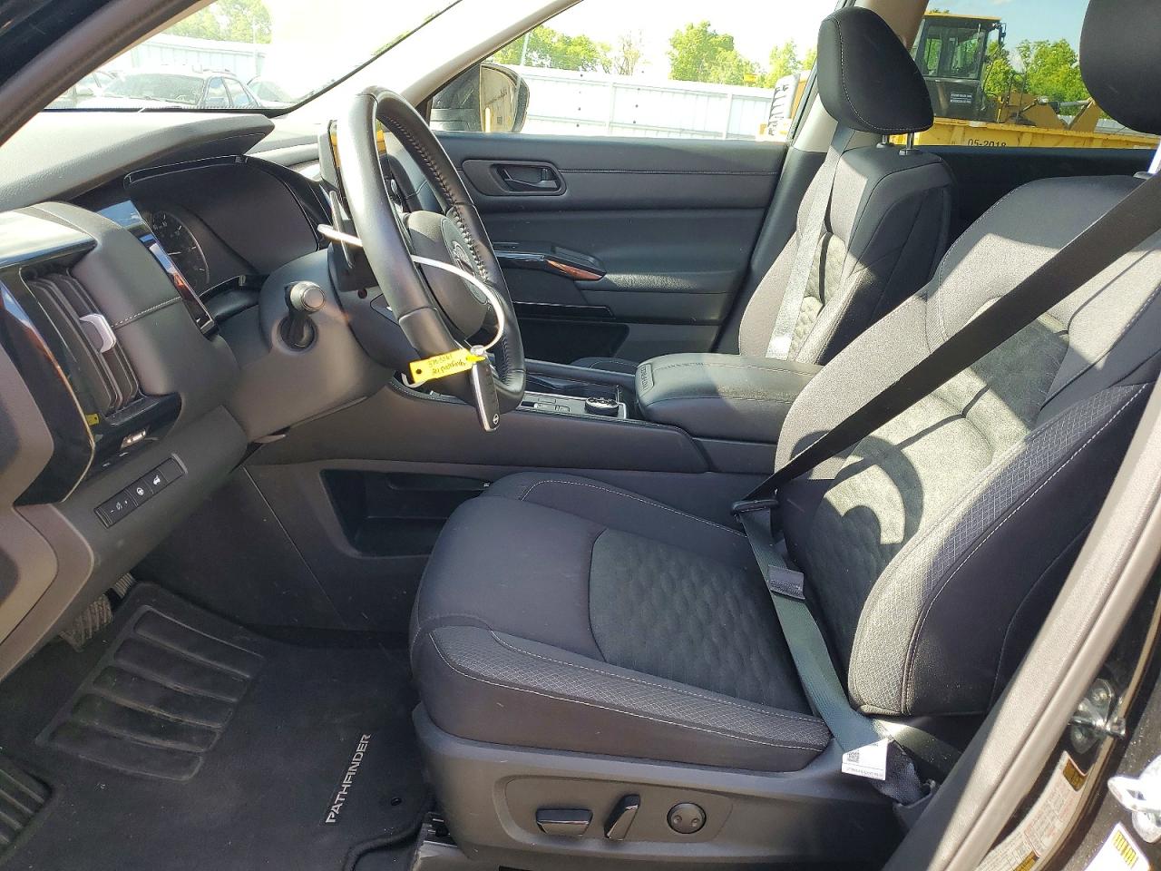 Nissan Pathfinder Rock Creek
