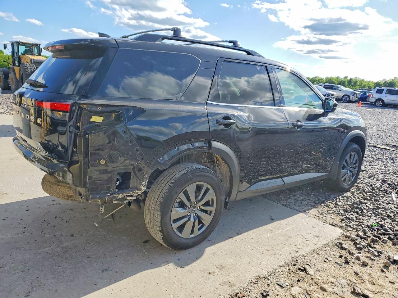 Nissan Pathfinder Rock Creek