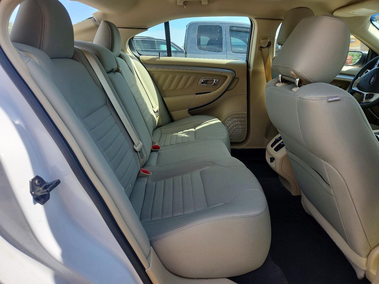 Ford Taurus Se