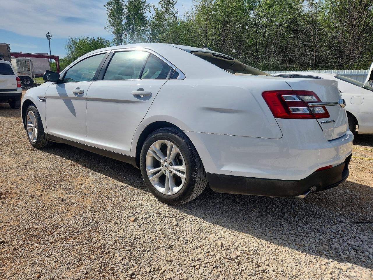 Ford Taurus Se