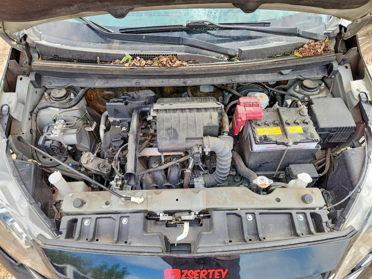 Mitsubishi Mirage Es