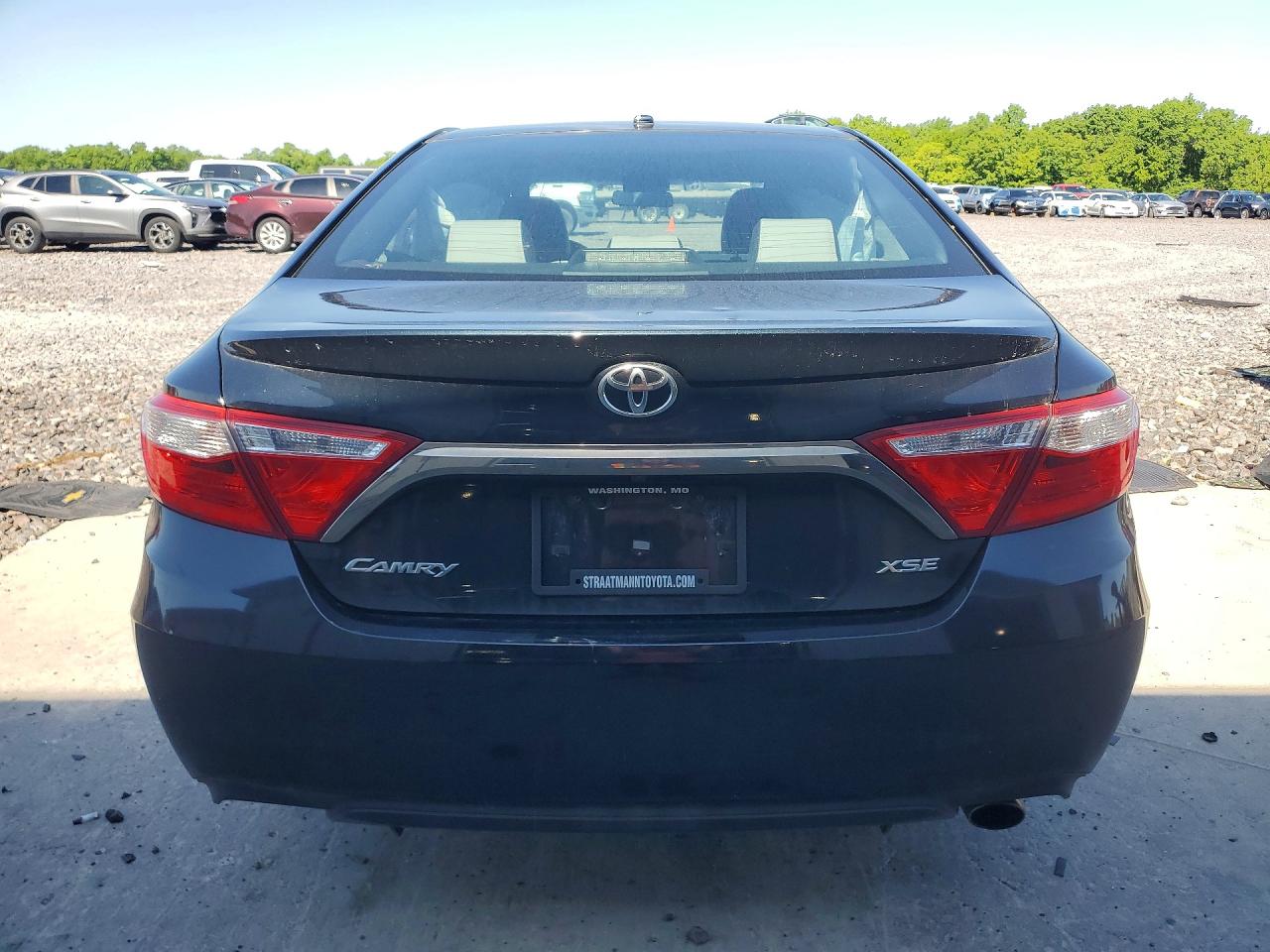 Toyota Camry Xse