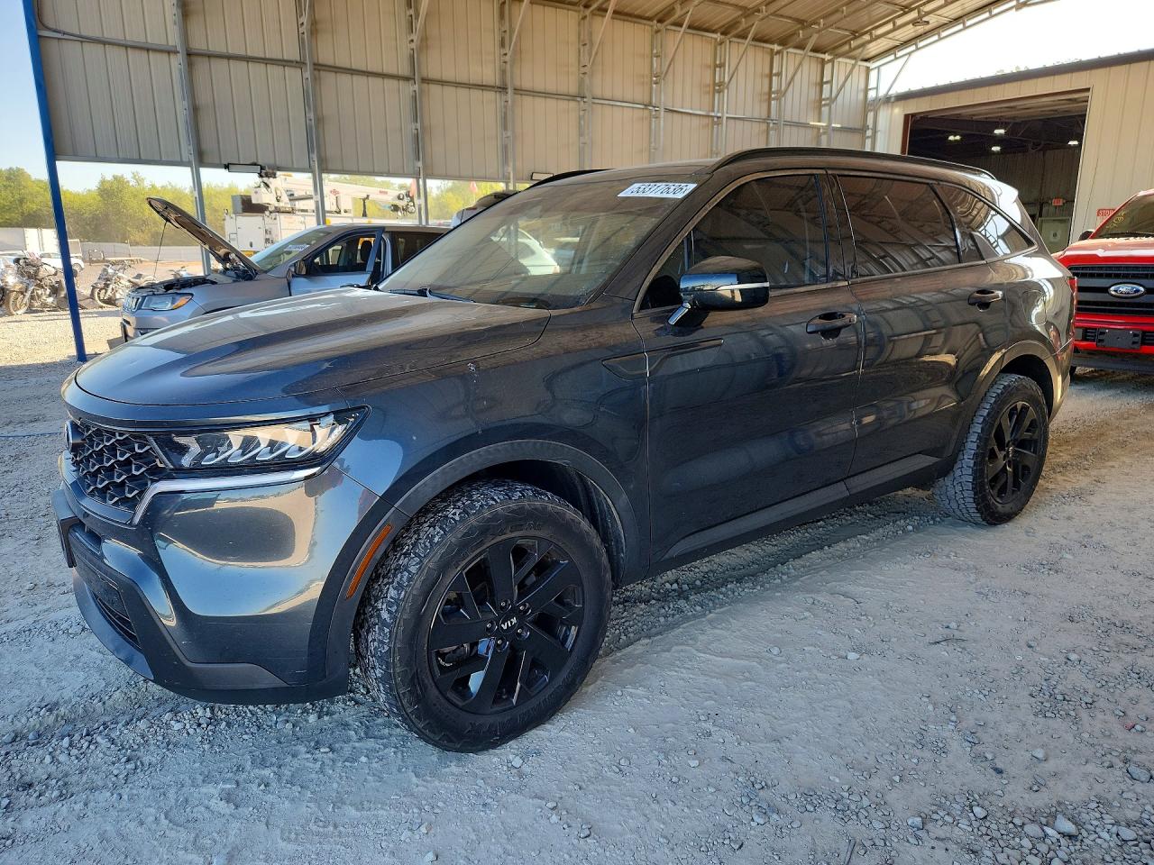 Salvage Kia Sorento Image