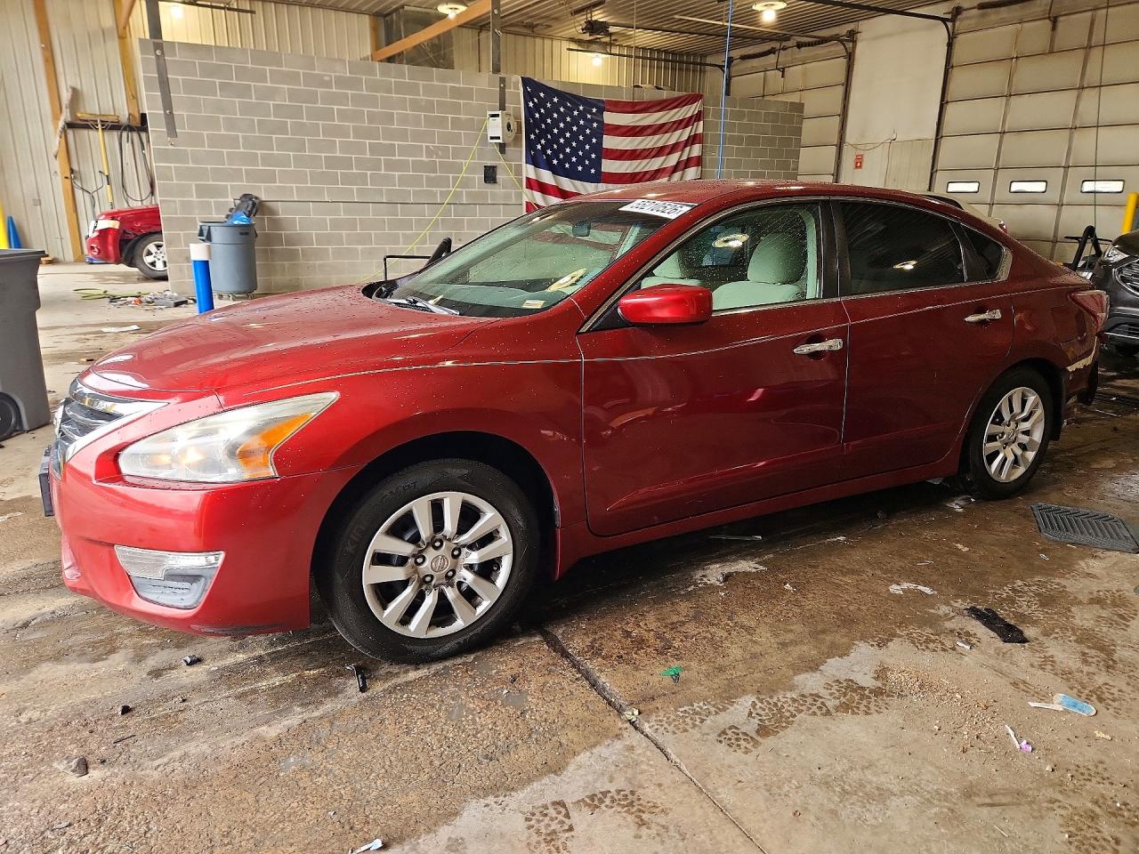Salvage Nissan Altima Image