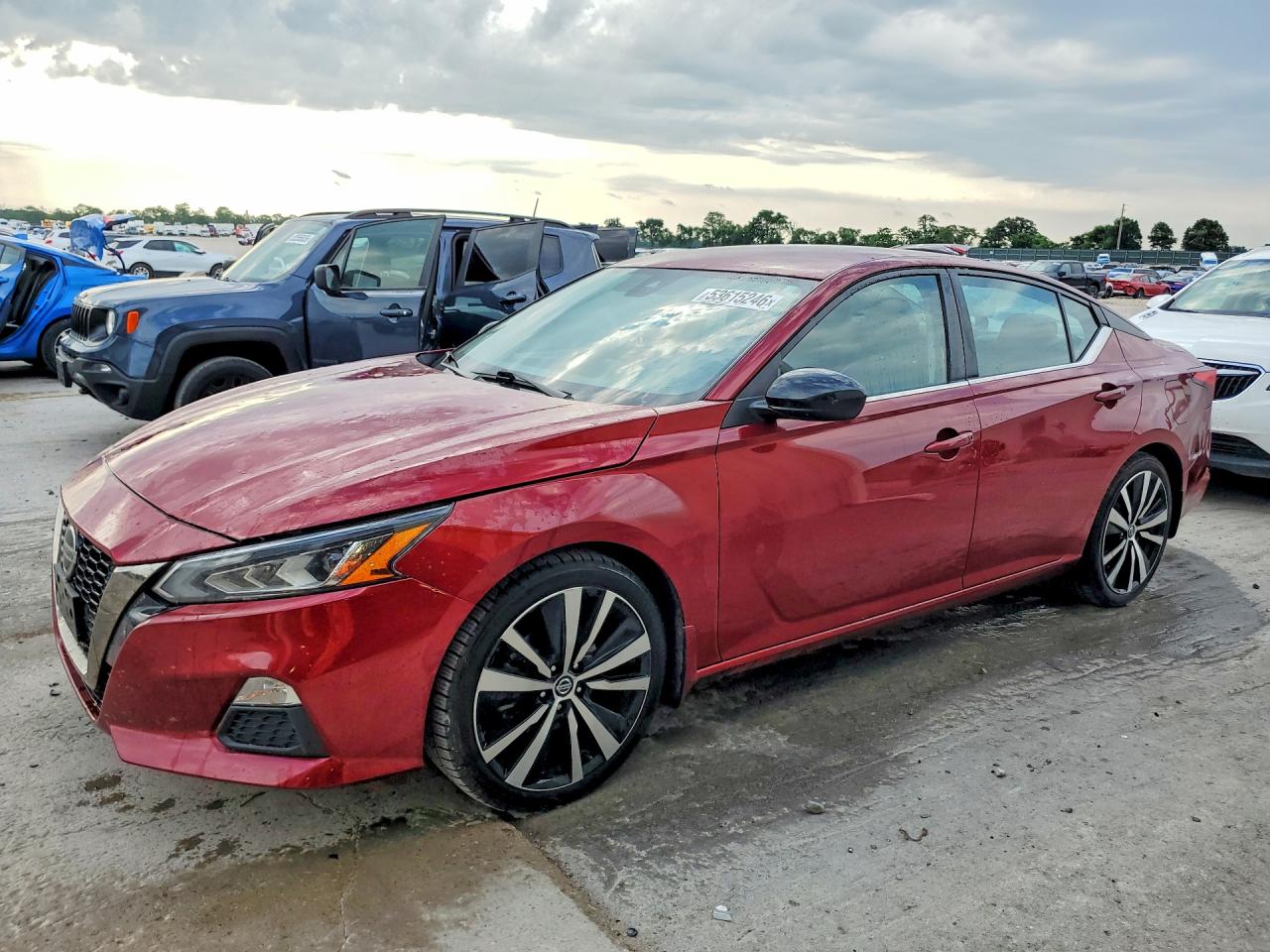 Salvage Nissan Altima Image