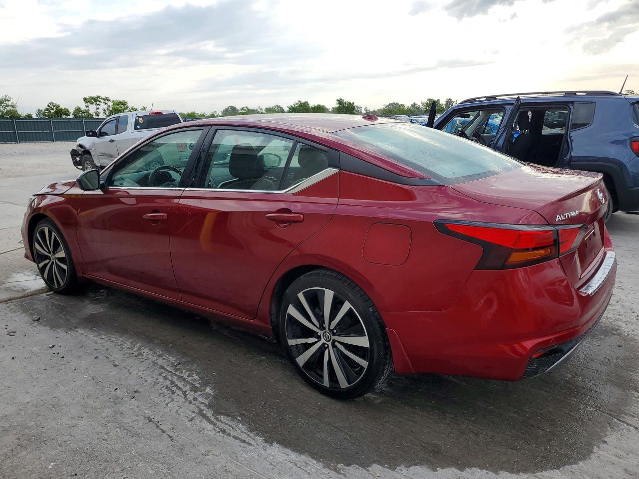 Nissan Altima Sr