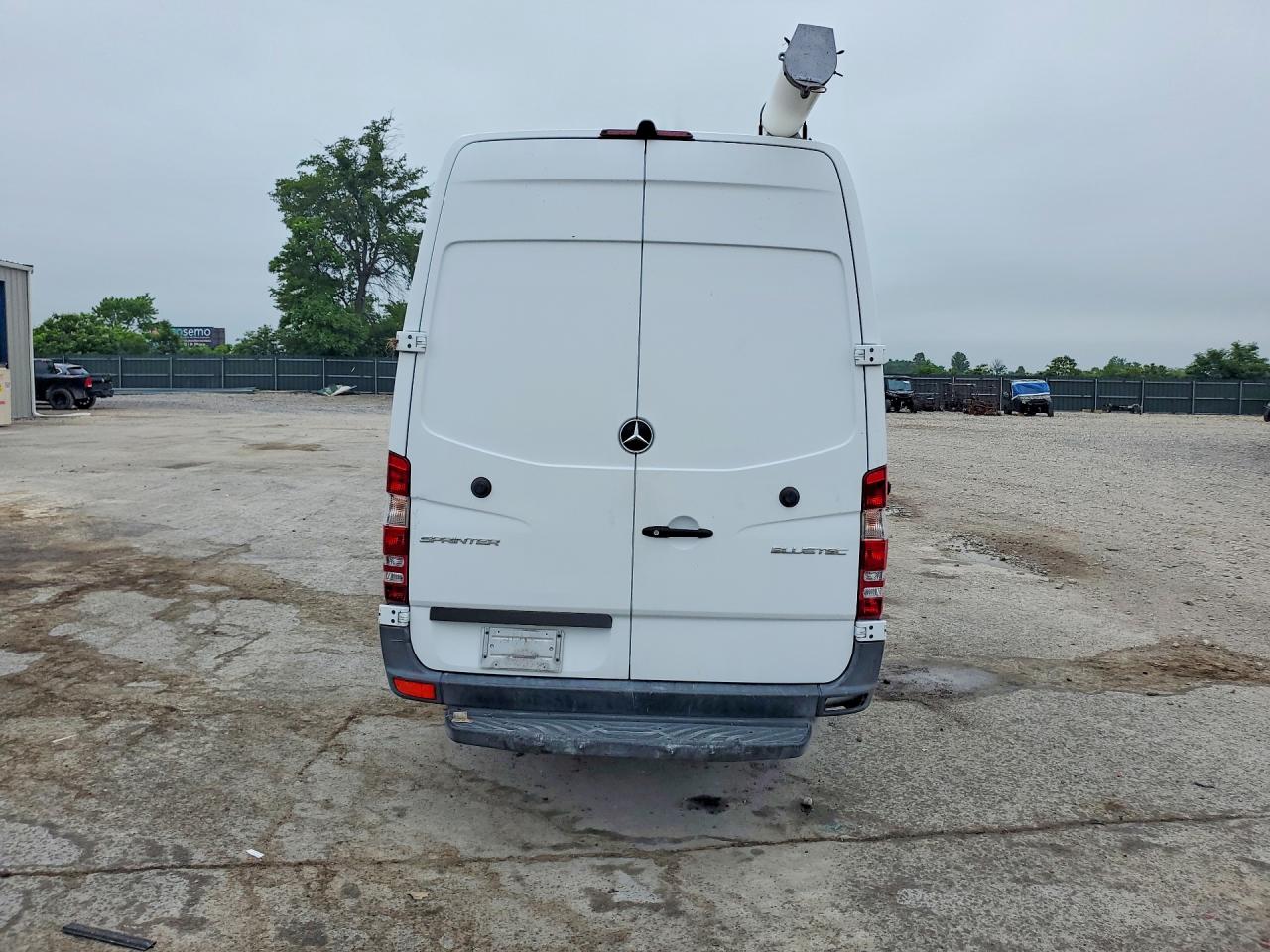 Mercedes-Benz Sprinter 2500