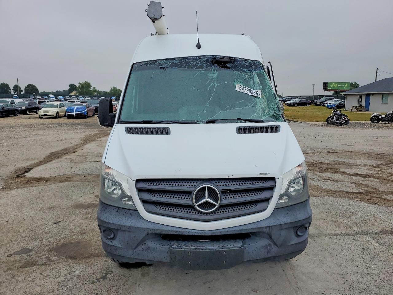 Mercedes-Benz Sprinter 2500