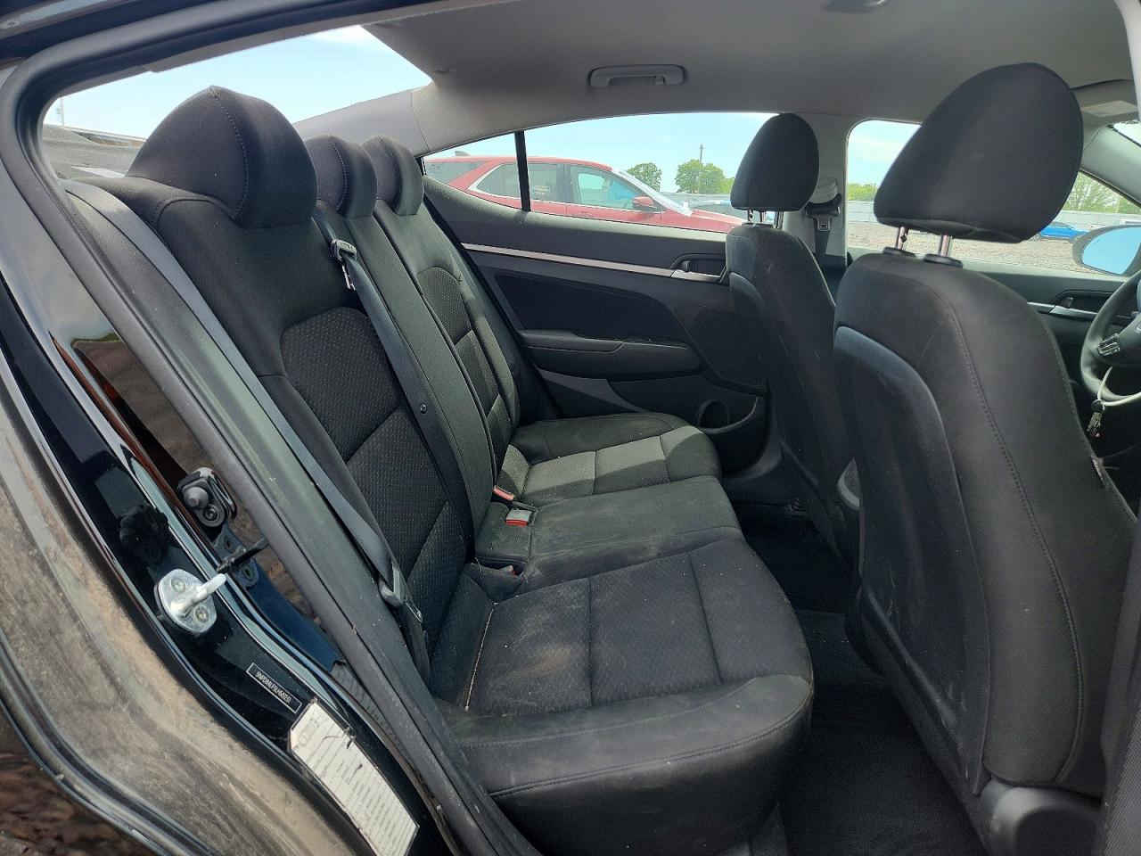 Hyundai ELANTRA Sel