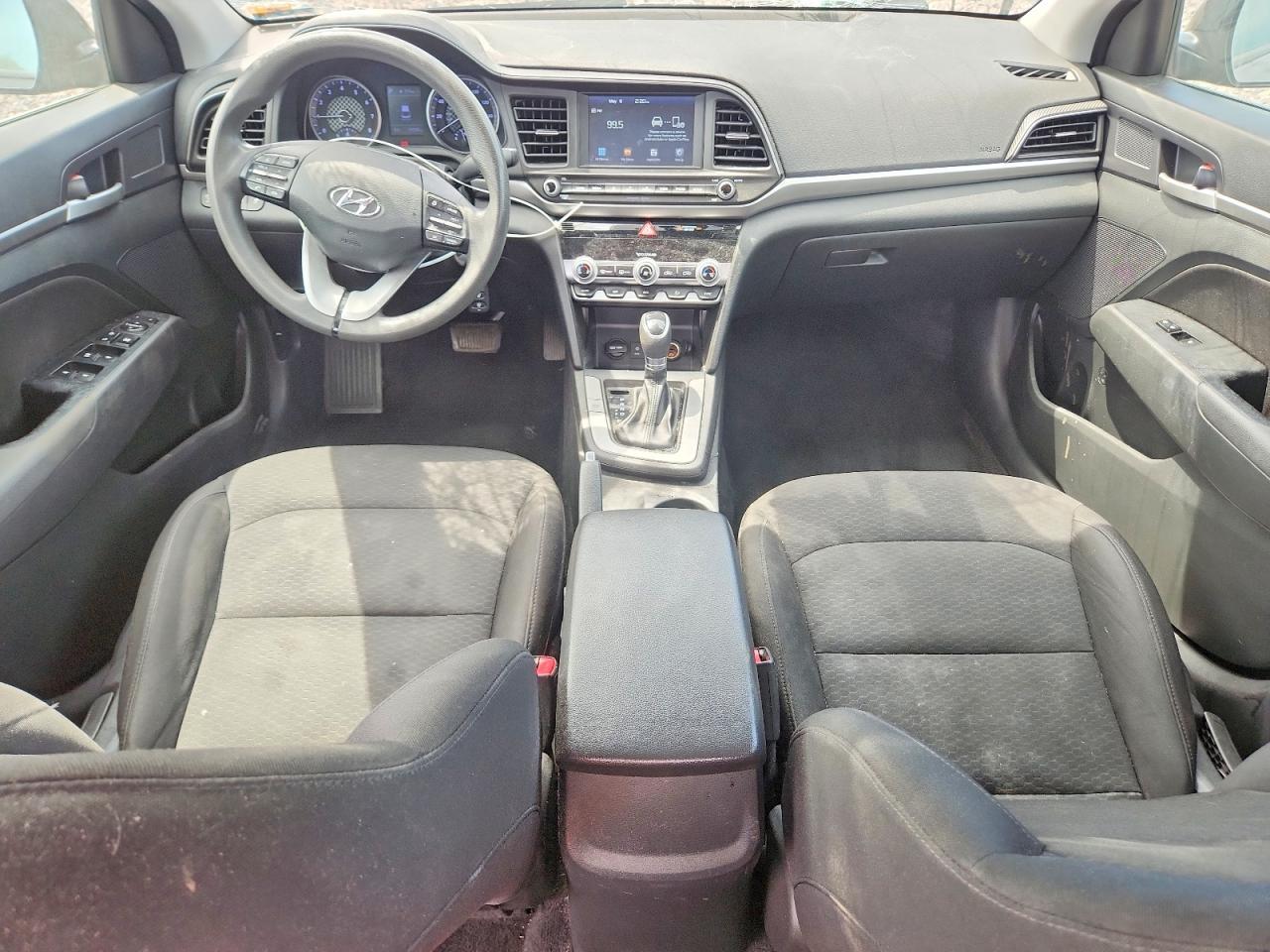 Hyundai ELANTRA Sel