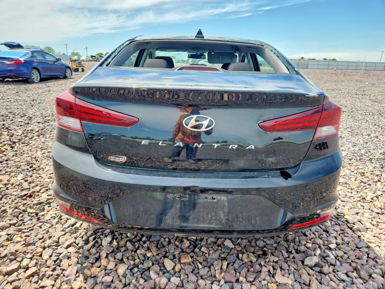 Hyundai ELANTRA Sel