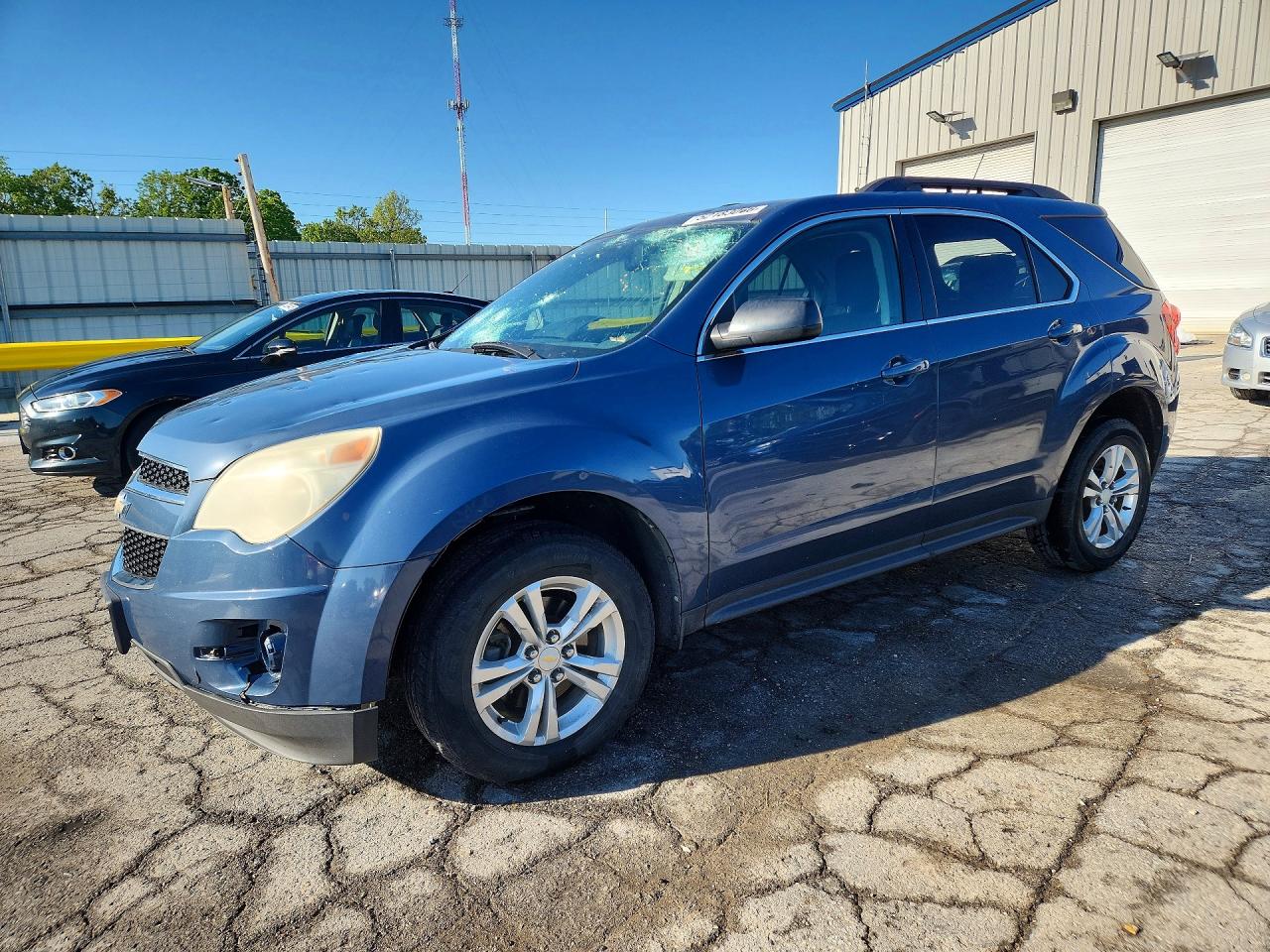 Salvage Chevrolet Equinox Image