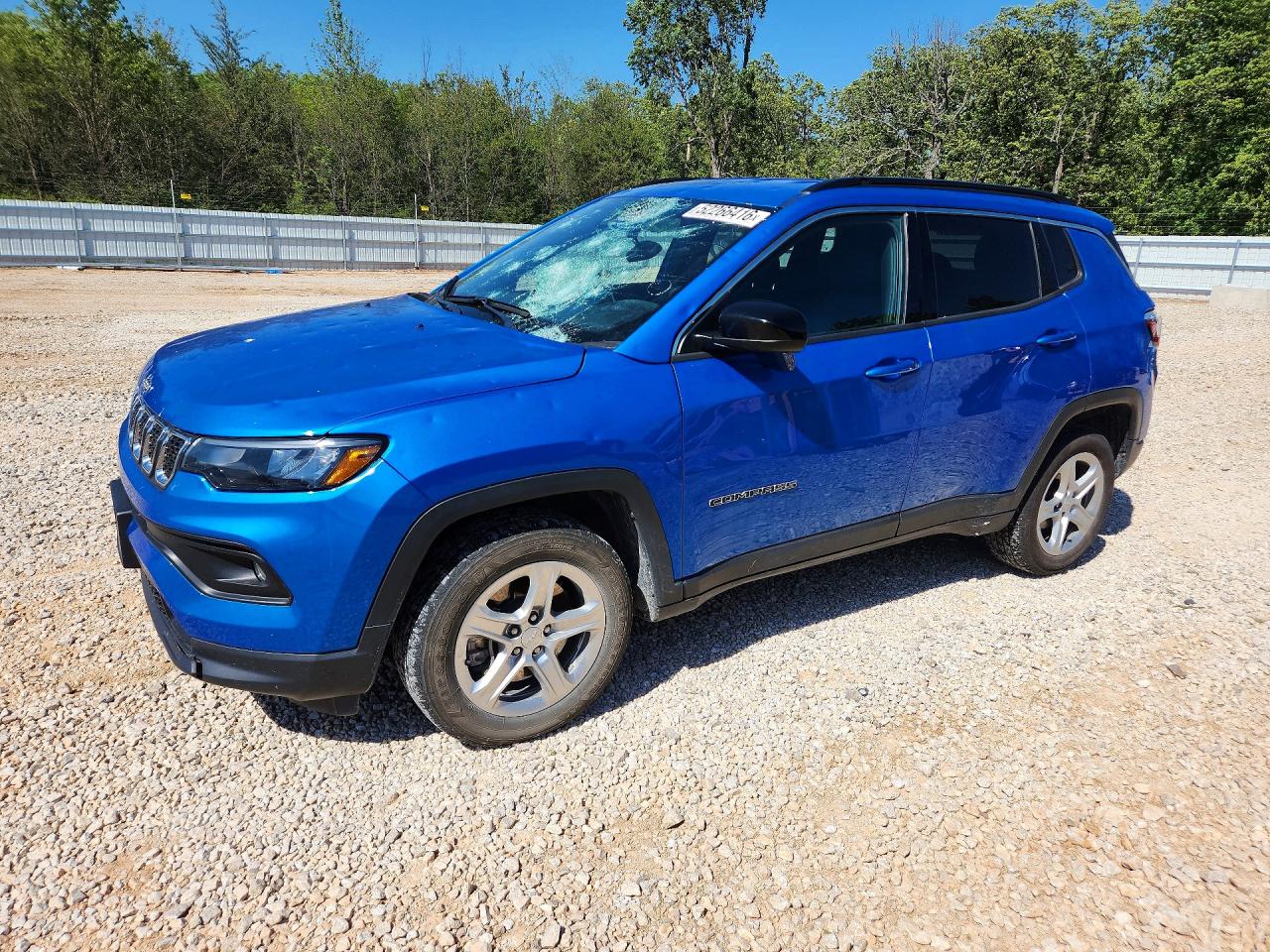 Salvage Jeep Compass Image