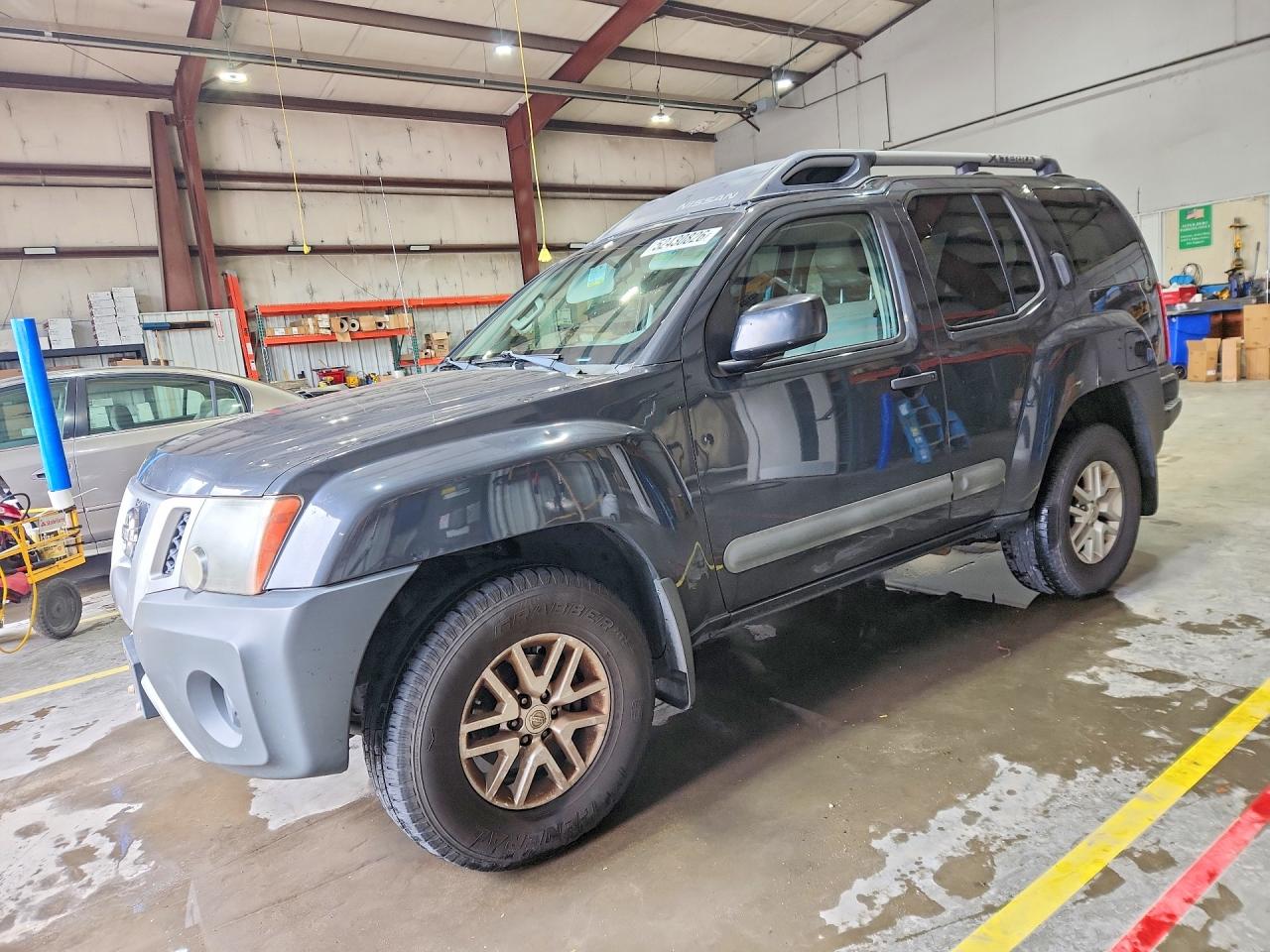 Salvage Nissan Xterra Image