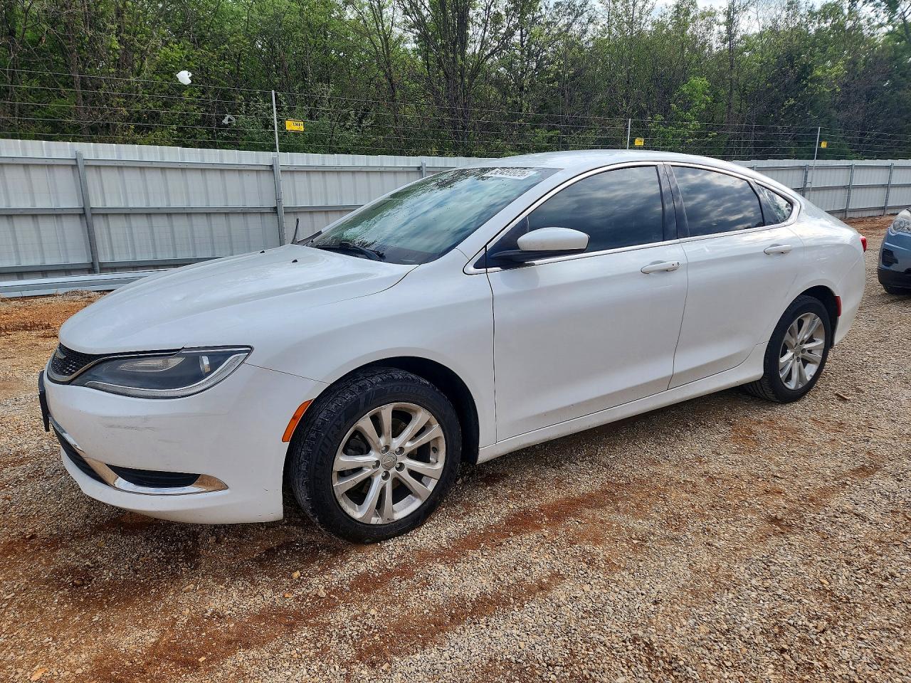 Salvage Chrysler 200 Image
