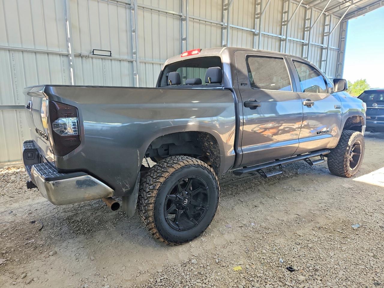 Toyota Tundra Sr5