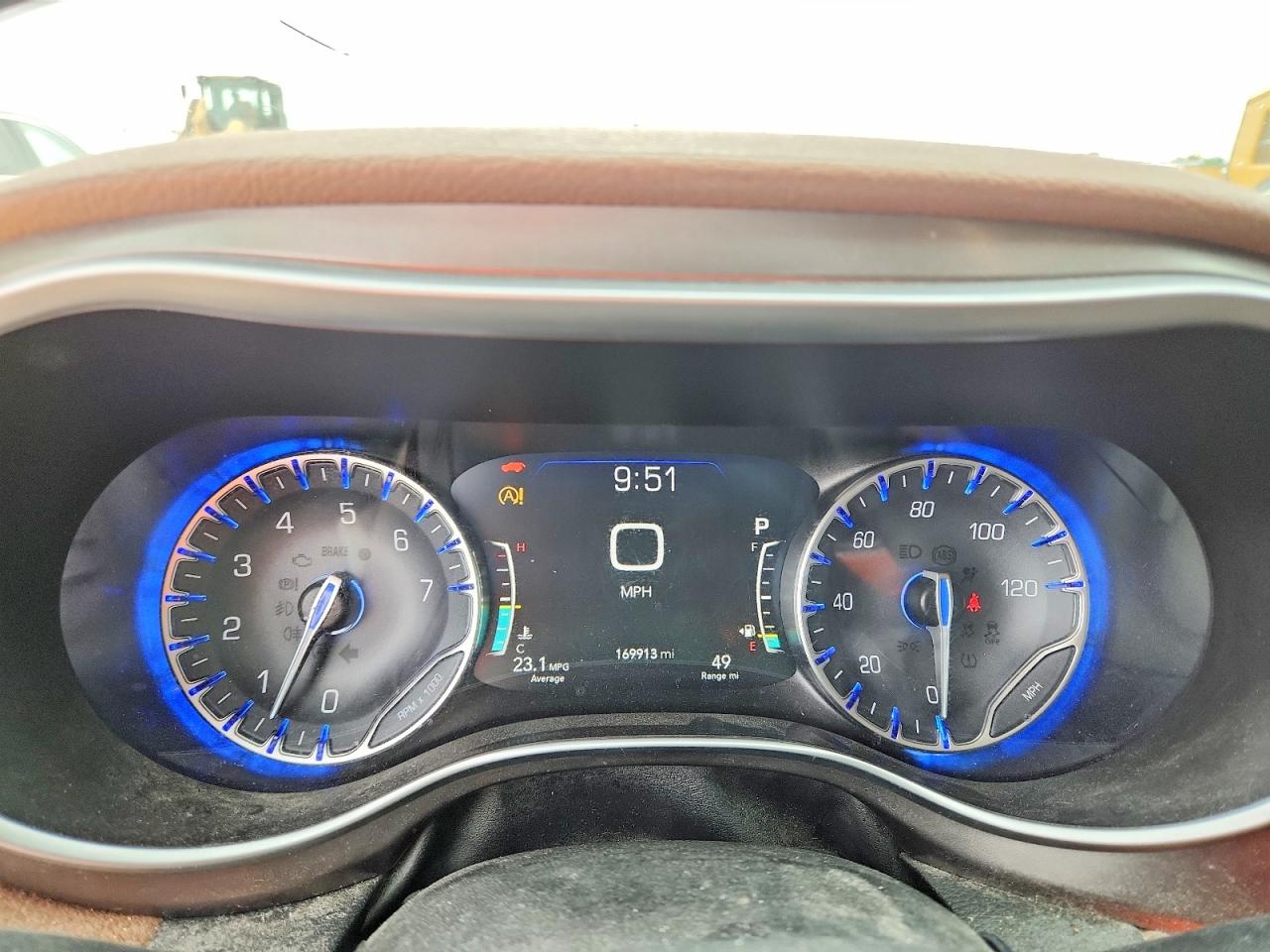Chrysler Pacifica Limited